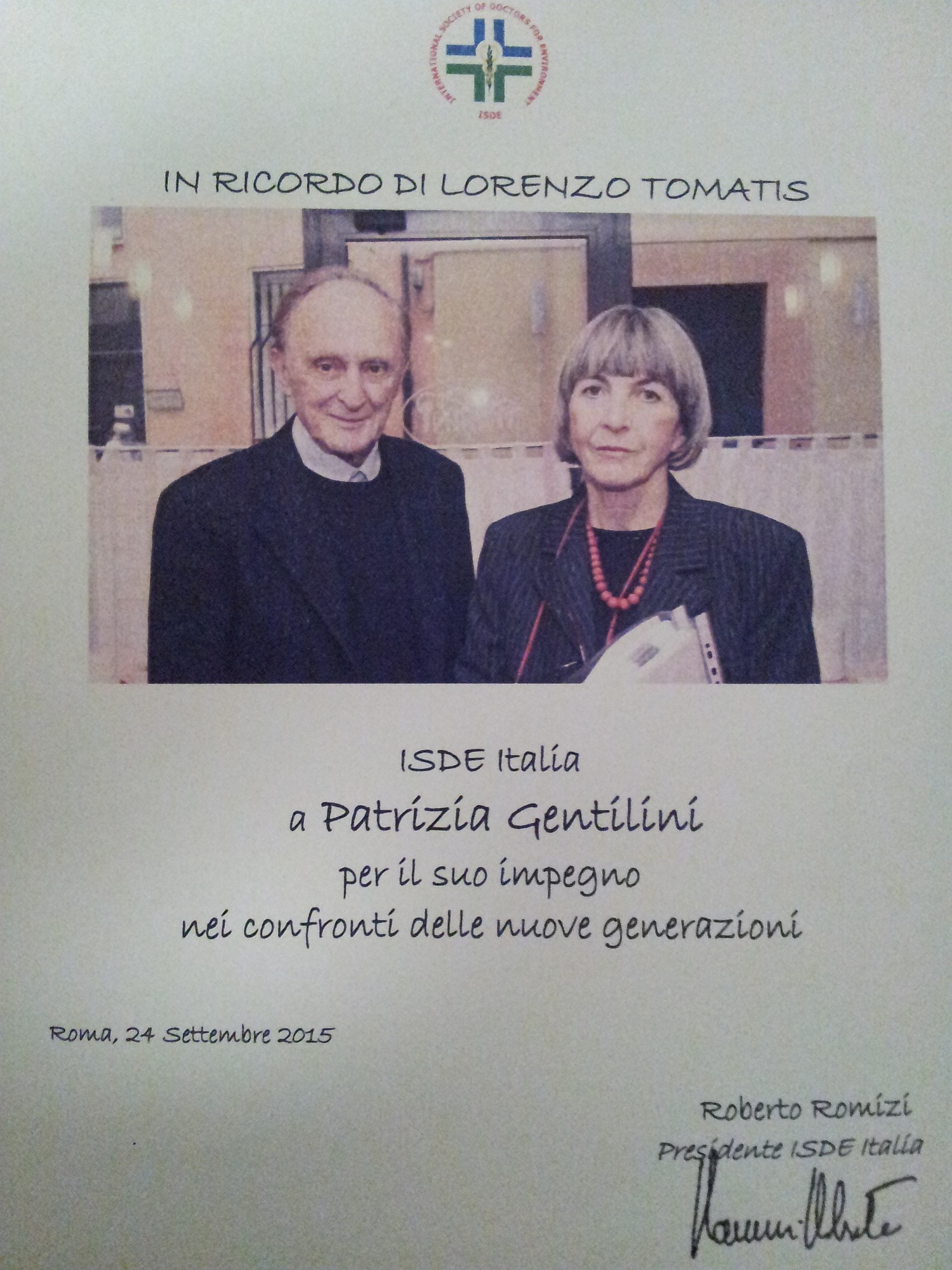 Riconoscimento-in-memoria-di-Lorenzo-Tomatis-a-Patrizia-Gentilini